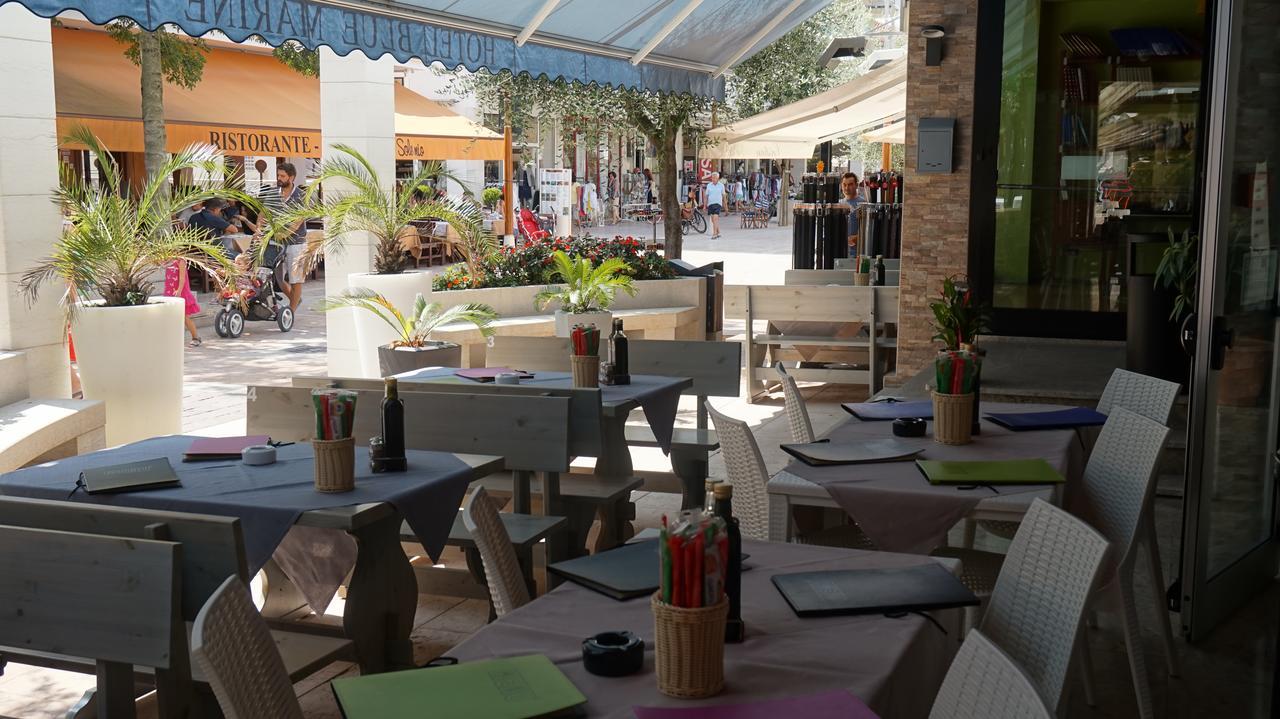 Hotel Blue Marine Lignano Sabbiadoro Exterior photo