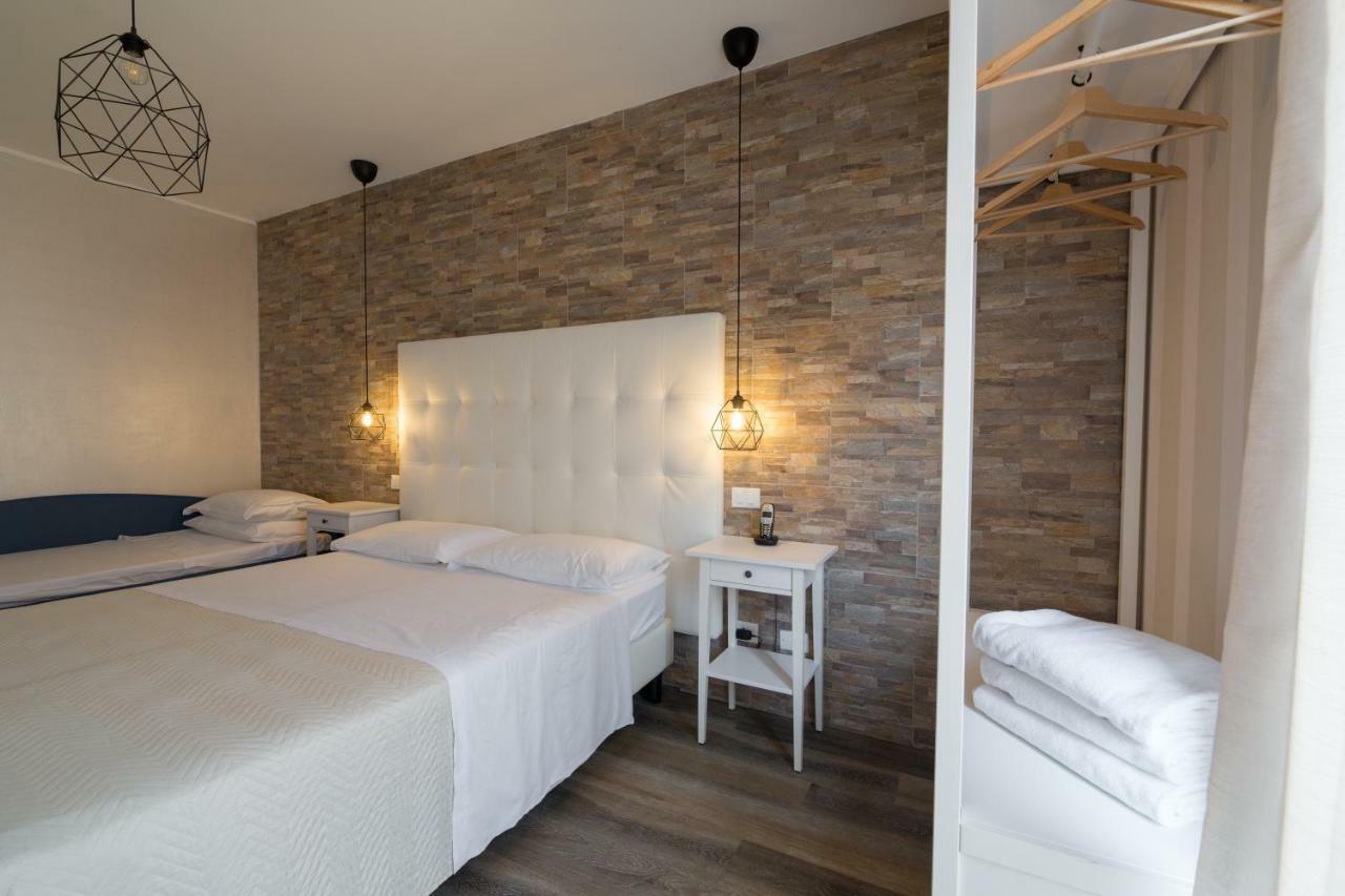 Hotel Blue Marine Lignano Sabbiadoro Exterior photo